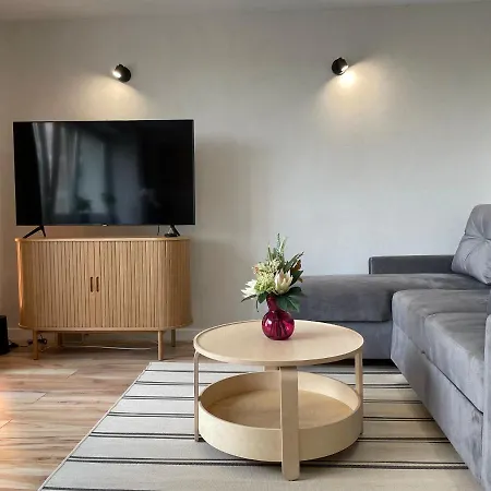 Emilii Plater 55 - Modern Full